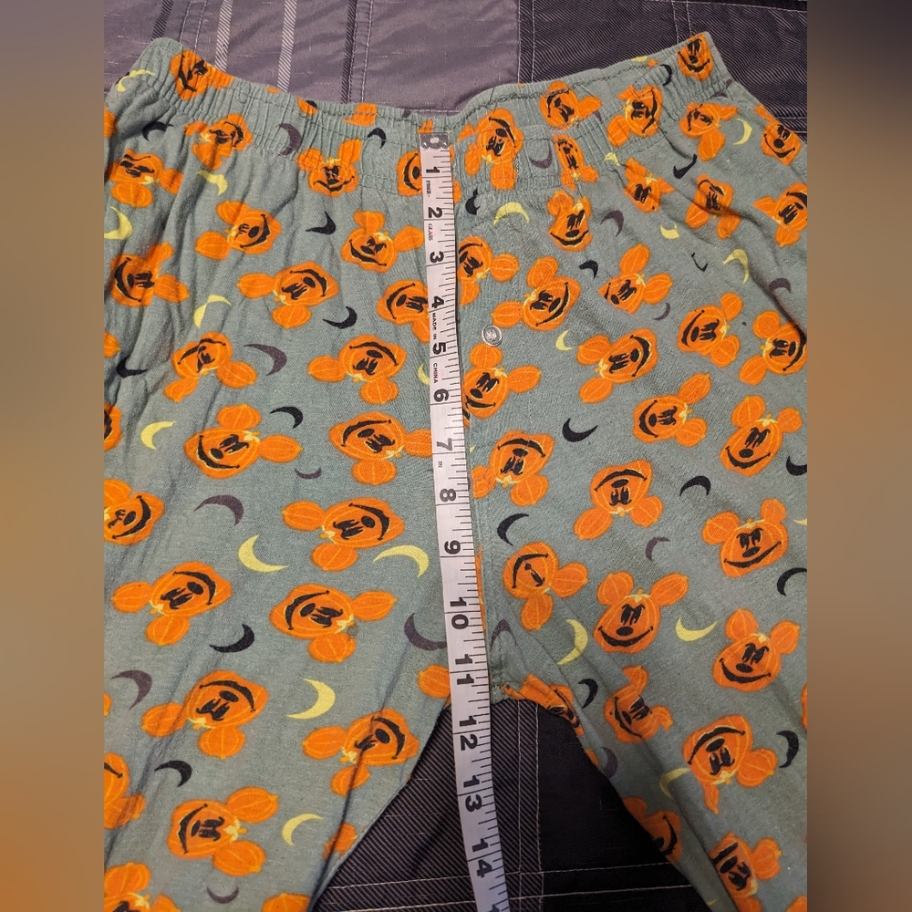 Disney Halloween Mickey Mouse Jack O Lantern Cropped Pajama Bottoms sz S - Picture 6 of 8